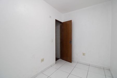 Quarto 1 de casa para alugar com 2 quartos, 60m² em Jardim Record, Taboão da Serra