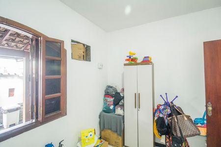 Casa à venda com 351m², 2 quartos e 2 vagas Casa à venda com 351m², 2 quartos e 2 vagasQuarto