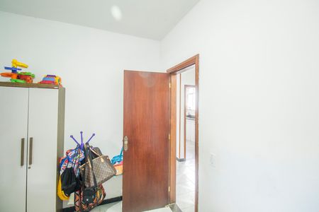 Casa à venda com 351m², 2 quartos e 2 vagas Casa à venda com 351m², 2 quartos e 2 vagasQuarto