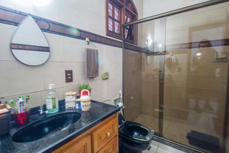 Casa à venda com 351m², 2 quartos e 2 vagas Casa à venda com 351m², 2 quartos e 2 vagasBanheiro da Suíte