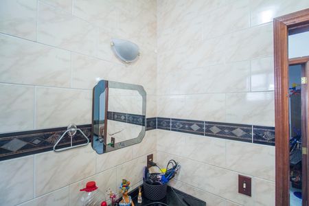 Casa à venda com 351m², 2 quartos e 2 vagas Casa à venda com 351m², 2 quartos e 2 vagasBanheiro