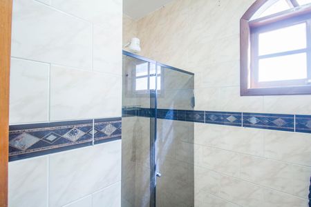 Casa à venda com 351m², 2 quartos e 2 vagas Casa à venda com 351m², 2 quartos e 2 vagasBanheiro