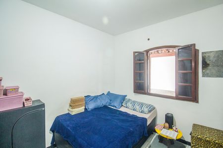 Casa à venda com 351m², 2 quartos e 2 vagas Casa à venda com 351m², 2 quartos e 2 vagasSuíte