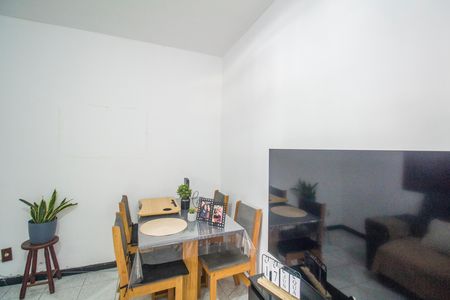 Sala de casa à venda com 2 quartos, 351m² em Realengo, Rio de Janeiro
