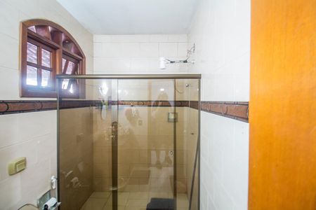 Casa à venda com 351m², 2 quartos e 2 vagas Casa à venda com 351m², 2 quartos e 2 vagasBanheiro da Suíte