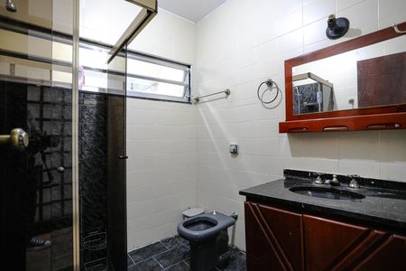 Apartamento para alugar com 125m², 3 quartos e 2 vagas Apartamento para alugar com 125m², 3 quartos e 2 vagasBanheiro