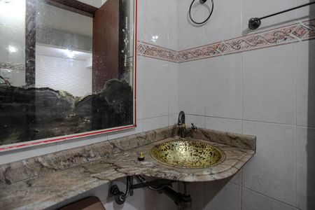 Apartamento para alugar com 125m², 3 quartos e 2 vagas Apartamento para alugar com 125m², 3 quartos e 2 vagasBanheiro de Serviço