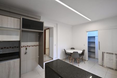 Casa à venda com 280m², 4 quartos e 5 vagasCozinha