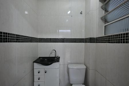 Casa à venda com 280m², 4 quartos e 5 vagasLavabo do Salão 