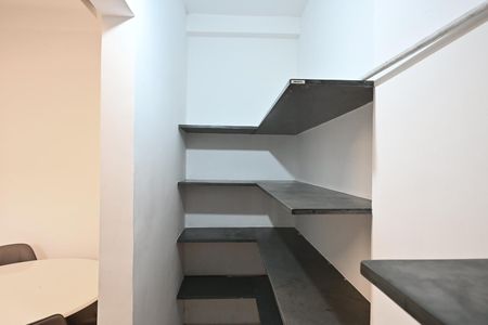Casa à venda com 280m², 4 quartos e 5 vagasDespensa