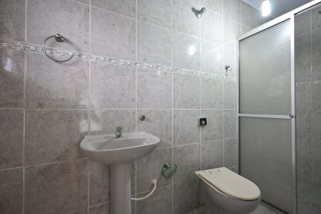 Casa à venda com 280m², 4 quartos e 5 vagasBanheiro da Edícula