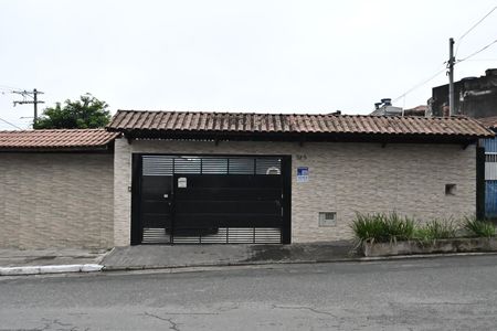 Casa à venda com 280m², 4 quartos e 5 vagasFachada