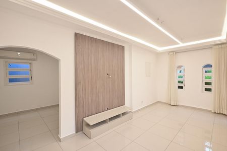 Sala de casa à venda com 2 quartos, 280m² em Jardim Umarizal, São Paulo