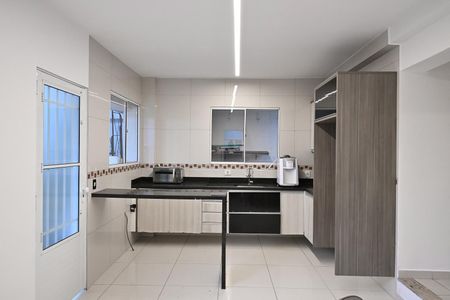 Casa à venda com 280m², 4 quartos e 5 vagasCozinha