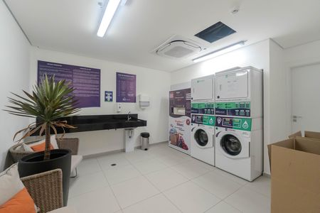 Studio para alugar com 25m², 1 quarto e sem vaga Studio para alugar com 25m², 1 quarto e sem vagaLavanderia