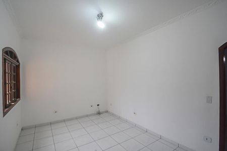 Casa à venda com 243m², 2 quartos e 2 vagas Casa à venda com 243m², 2 quartos e 2 vagasSala