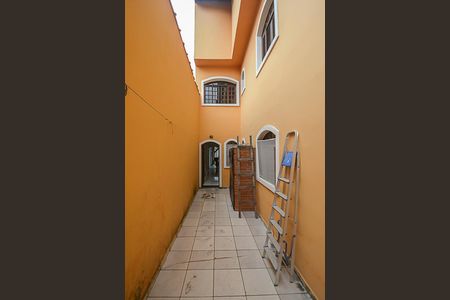 Casa à venda com 243m², 2 quartos e 2 vagas Casa à venda com 243m², 2 quartos e 2 vagasCasa 2