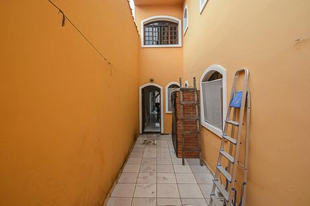 Casa à venda com 243m², 2 quartos e 2 vagas Casa à venda com 243m², 2 quartos e 2 vagasCasa 2