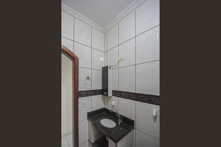 Casa à venda com 243m², 2 quartos e 2 vagas Casa à venda com 243m², 2 quartos e 2 vagasBanheiro