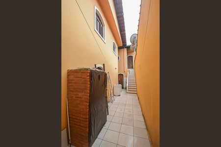 Casa à venda com 243m², 2 quartos e 2 vagas Casa à venda com 243m², 2 quartos e 2 vagasCasa 2