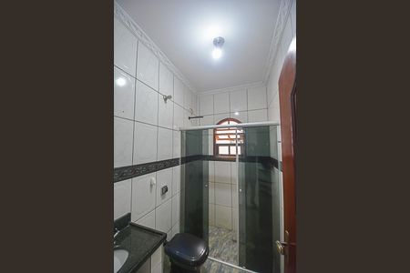 Casa à venda com 243m², 2 quartos e 2 vagas Casa à venda com 243m², 2 quartos e 2 vagasBanheiro