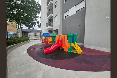 Apartamento para alugar com 42m², 2 quartos e 1 vaga Apartamento para alugar com 42m², 2 quartos e 1 vagaÁrea comum - Playground