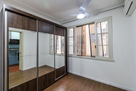 Sala/Quarto de kitnet/studio para alugar com 1 quarto, 29m² em Menino Deus, Porto Alegre