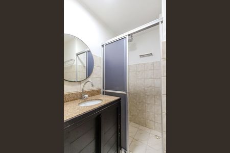 Banheiro de kitnet/studio para alugar com 1 quarto, 29m² em Menino Deus, Porto Alegre