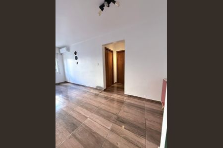 Sala de apartamento para alugar com 1 quarto, 48m² em Jardim Dona Leopoldina, Porto Alegre