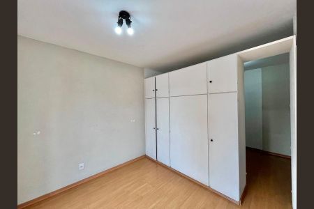 Studio à venda com 50m², 1 quarto e 1 vaga Studio à venda com 50m², 1 quarto e 1 vagaQuarto