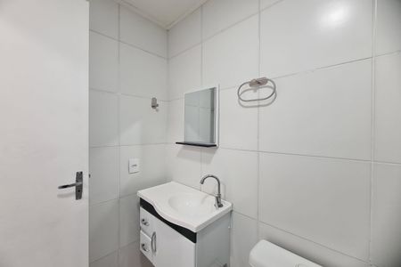 Apartamento para alugar com 47m², 2 quartos e 1 vaga Apartamento para alugar com 47m², 2 quartos e 1 vagaBanheiro