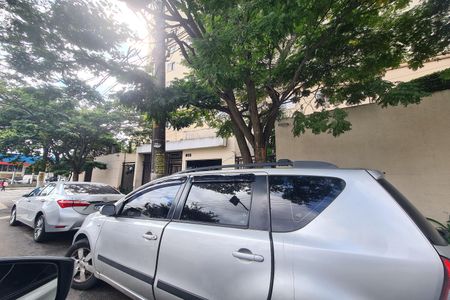 Apartamento para alugar com 47m², 2 quartos e 1 vaga Apartamento para alugar com 47m², 2 quartos e 1 vagaFachada