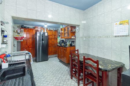 Casa à venda com 110m², 5 quartos e 2 vagasCozinha