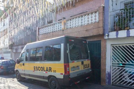 Casa à venda com 110m², 5 quartos e 2 vagasFachada