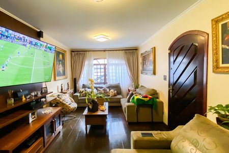 Casa para alugar com 285m², 3 quartos e 5 vagas