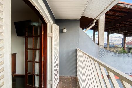 Casa para alugar com 285m², 3 quartos e 5 vagas