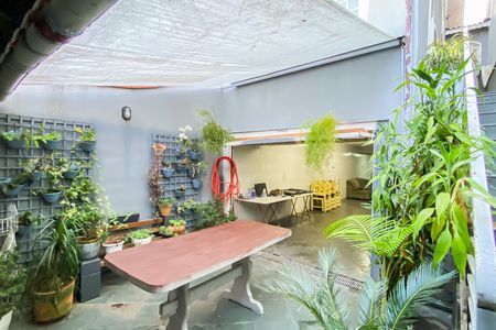 Casa para alugar com 285m², 3 quartos e 5 vagas Casa para alugar com 285m², 3 quartos e 5 vagasQuintal