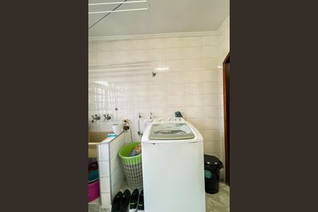 Casa para alugar com 285m², 3 quartos e 5 vagas Casa para alugar com 285m², 3 quartos e 5 vagasÁrea de Serviço