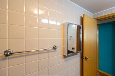 Apartamento à venda com 87m², 2 quartos e 1 vaga Apartamento à venda com 87m², 2 quartos e 1 vagaBanheiro