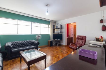 Apartamento à venda com 87m², 2 quartos e 1 vaga Apartamento à venda com 87m², 2 quartos e 1 vagaSala