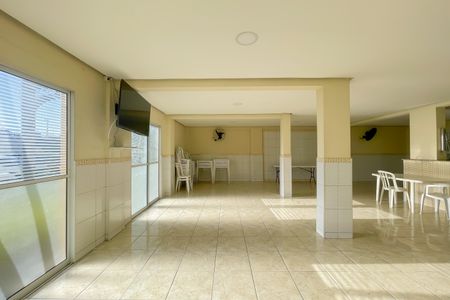 Apartamento para alugar com 65m², 2 quartos e 1 vaga Apartamento para alugar com 65m², 2 quartos e 1 vagaÁrea comum - Salão de festas
