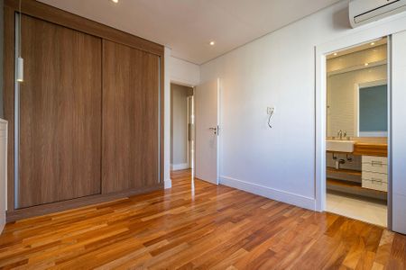 Apartamento para alugar com 115m², 2 quartos e 1 vaga Apartamento para alugar com 115m², 2 quartos e 1 vagaSuíte