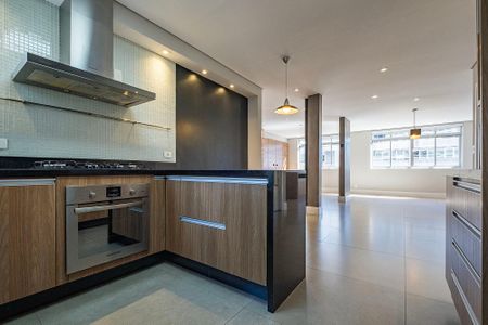 Apartamento para alugar com 115m², 2 quartos e 1 vaga Apartamento para alugar com 115m², 2 quartos e 1 vagaSala/Cozinha