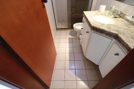 Apartamento para alugar com 91m², 3 quartos e 2 vagasBanheiro social 