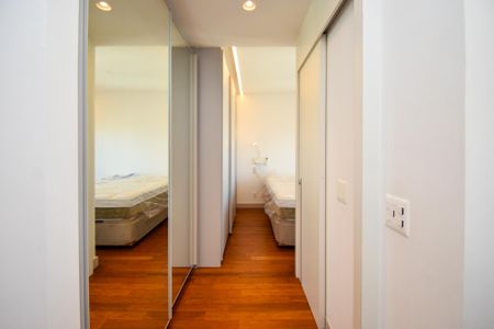 Apartamento para alugar com 127m², 2 quartos e 2 vagascloset suite 1