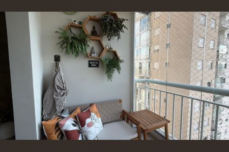 Apartamento à venda com 57m², 2 quartos e 1 vaga Apartamento à venda com 57m², 2 quartos e 1 vagaSacada