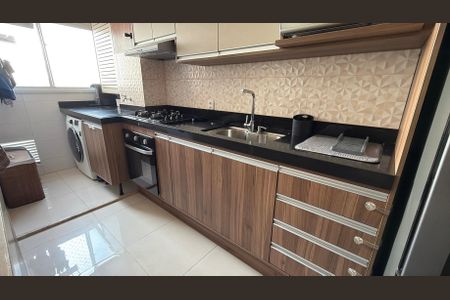 Apartamento à venda com 57m², 2 quartos e 1 vaga Apartamento à venda com 57m², 2 quartos e 1 vagaCozinha