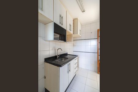 Apartamento à venda com 40m², 2 quartos e sem vaga Apartamento à venda com 40m², 2 quartos e sem vagaCozinha e Área de Serviço