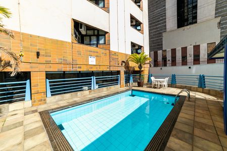 Apartamento para alugar com 37m², 1 quarto e sem vaga Apartamento para alugar com 37m², 1 quarto e sem vagaÁrea comum - Piscina