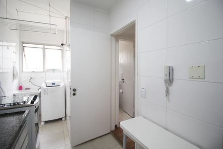 Cozinha de apartamento para alugar com 1 quarto, 35m² em Indianópolis, São Paulo